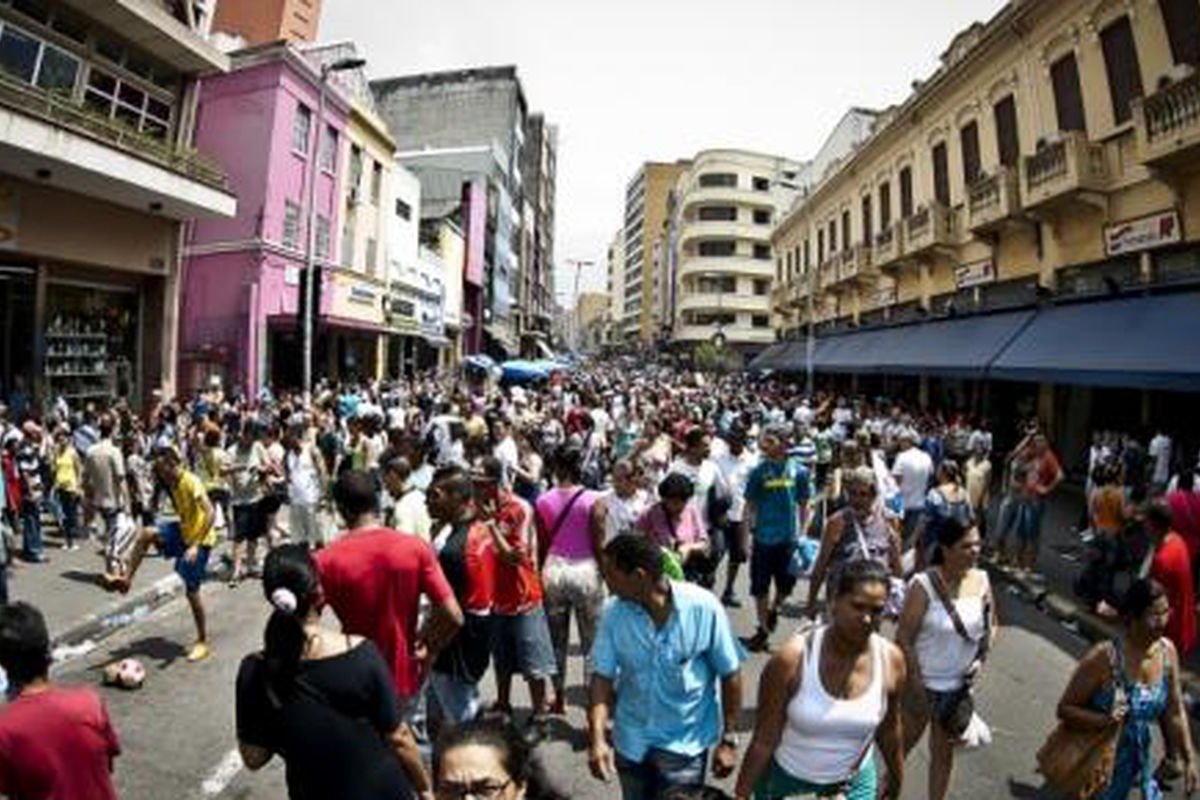 IBGE: Brasil tem pela 1ª vez mais de 55% da população acima dos 30 anos