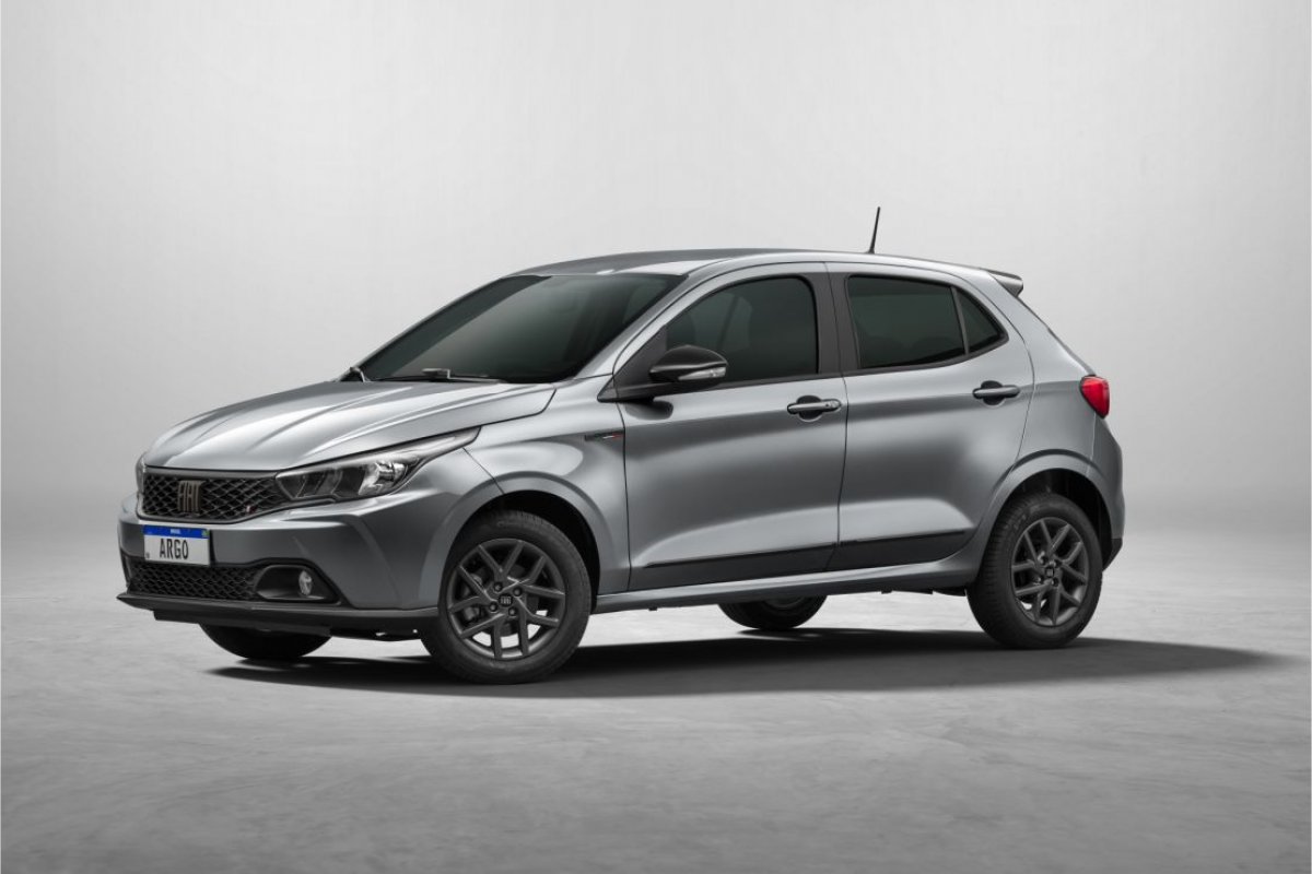 Fiat lança Argo 2023 com nova dianteira e volante do Pulse: veja preços e versões 