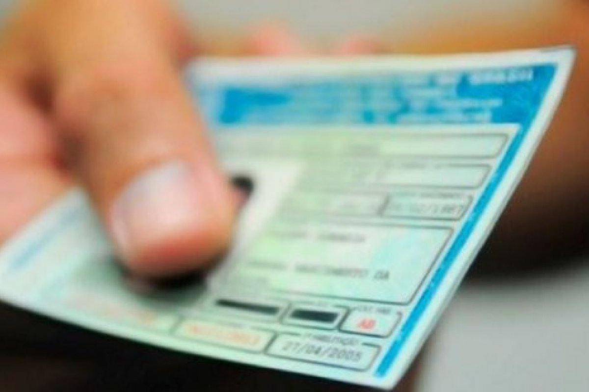 CNH com renovação gratuita: veja qual é o grupo que poderá solicitar 