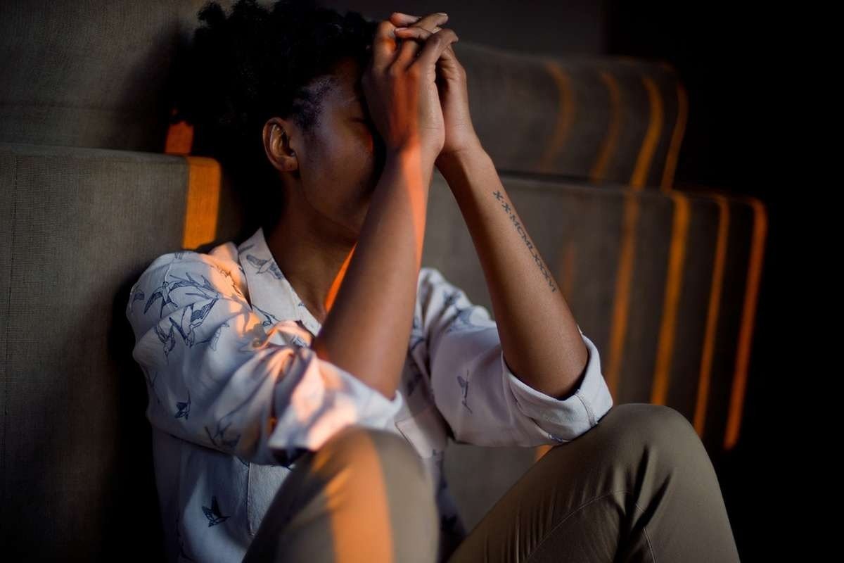 Estudo afirma que não há evidências de que depressão é causada por níveis baixos de serotonina