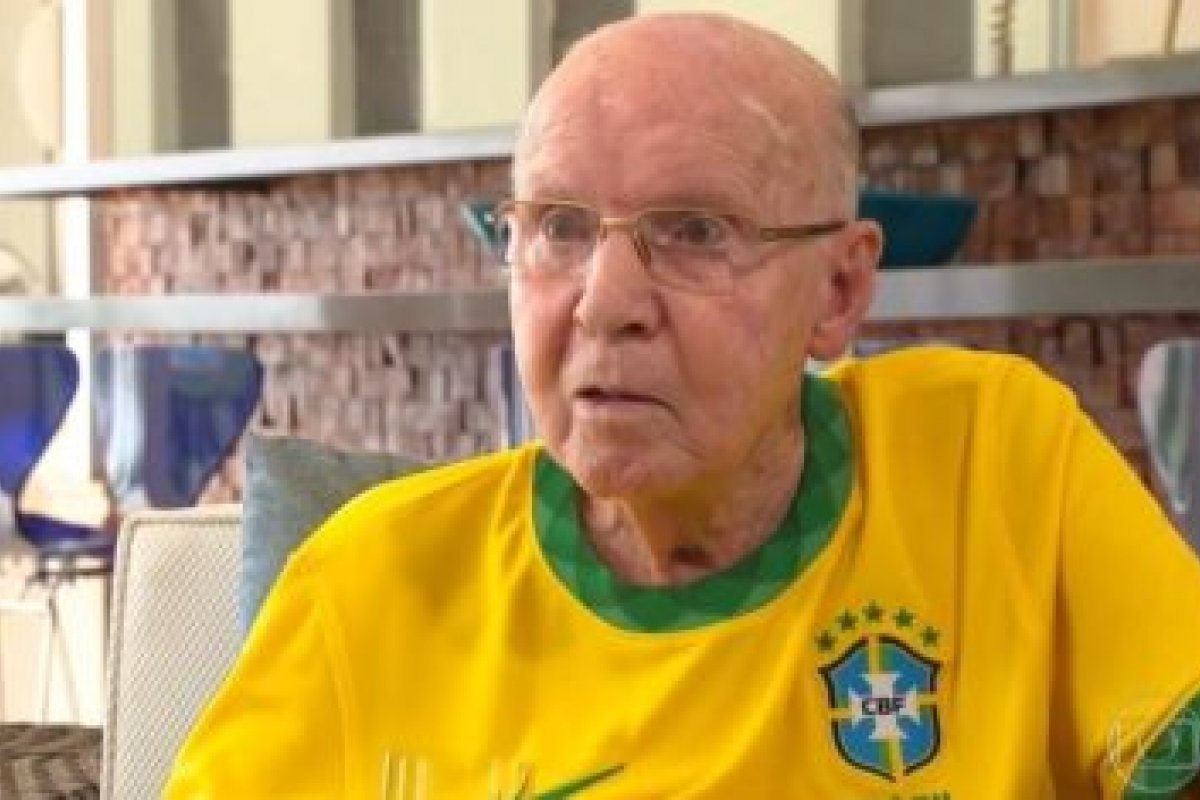 Aos 90 anos, Zagallo é internado com infecção respiratória! 