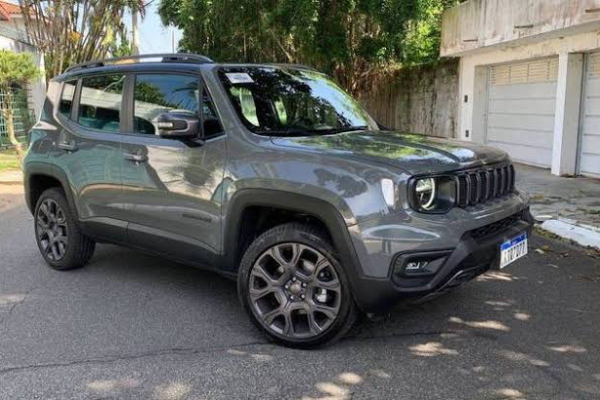 Jeep Renegade chega à marca de 400.000 unidades produzidas no país 
