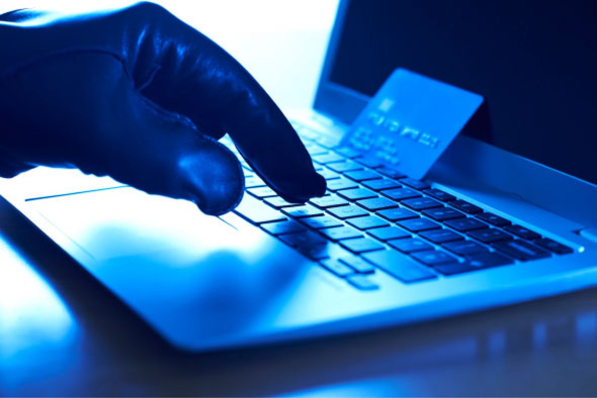 Mais de 29 mil golpes por mês em anúncios de emprego são realizados em plataformas digitais 