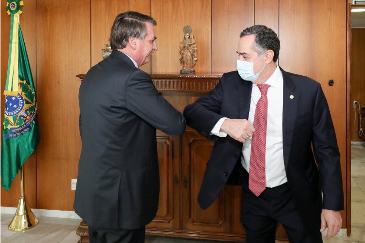 Vídeo: ‘Barroso é um criminoso’, diz Bolsonaro em nova crítica ao ministro do STF