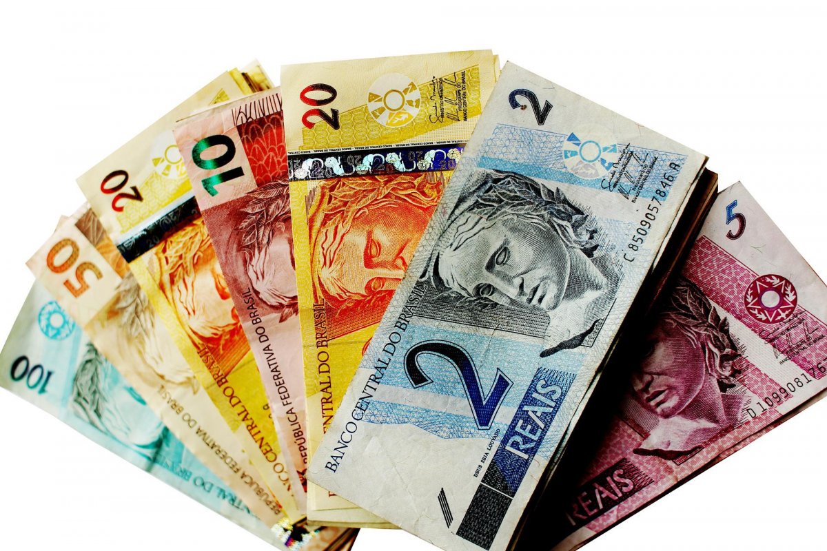 Real tem 13º melhor rendimento entre 120 moedas em julho, diz pesquisa