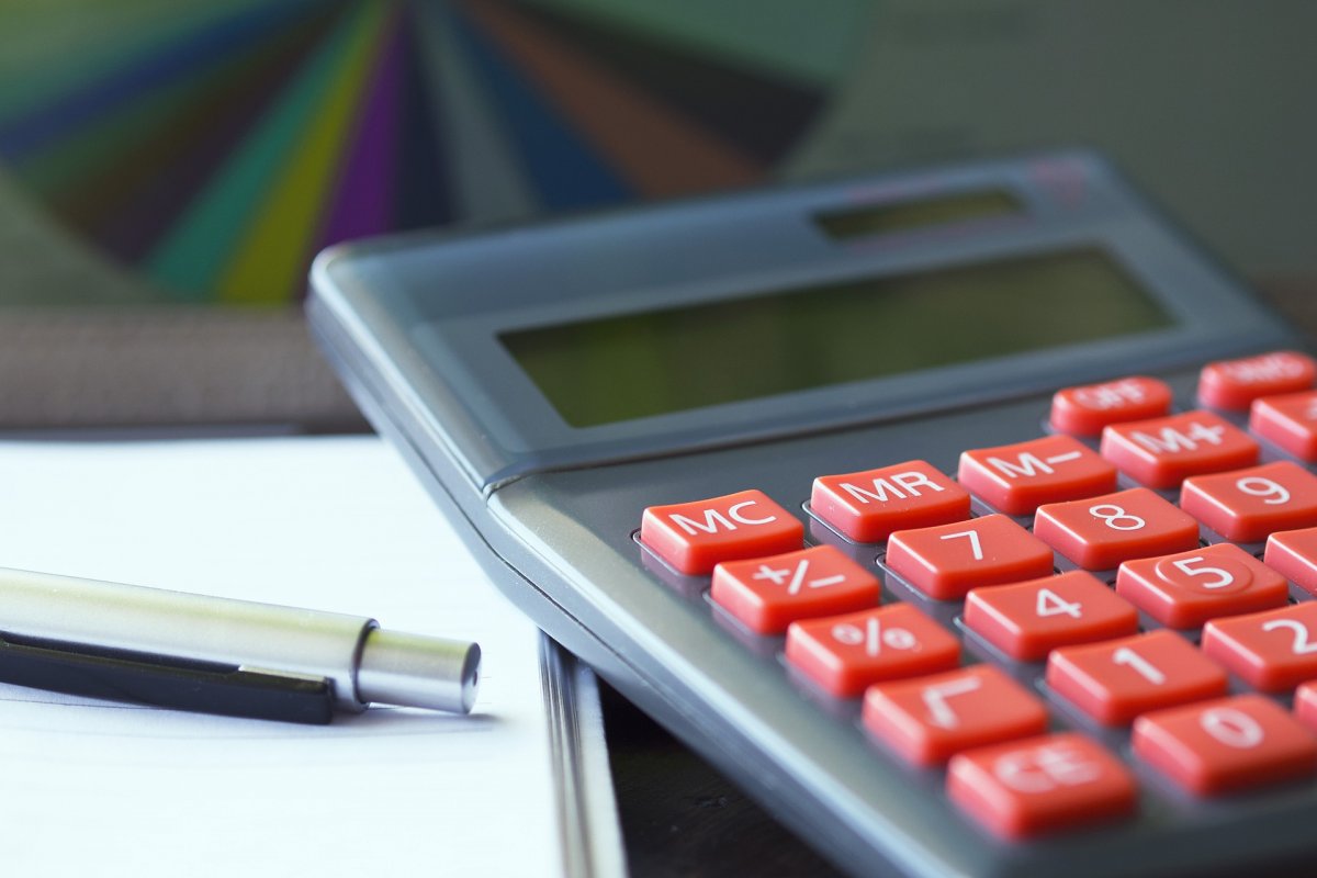 Volume financeiro movimentado por pessoas físicas superou os R$ 4,6 trilhões no 1º semestre, diz Anbima