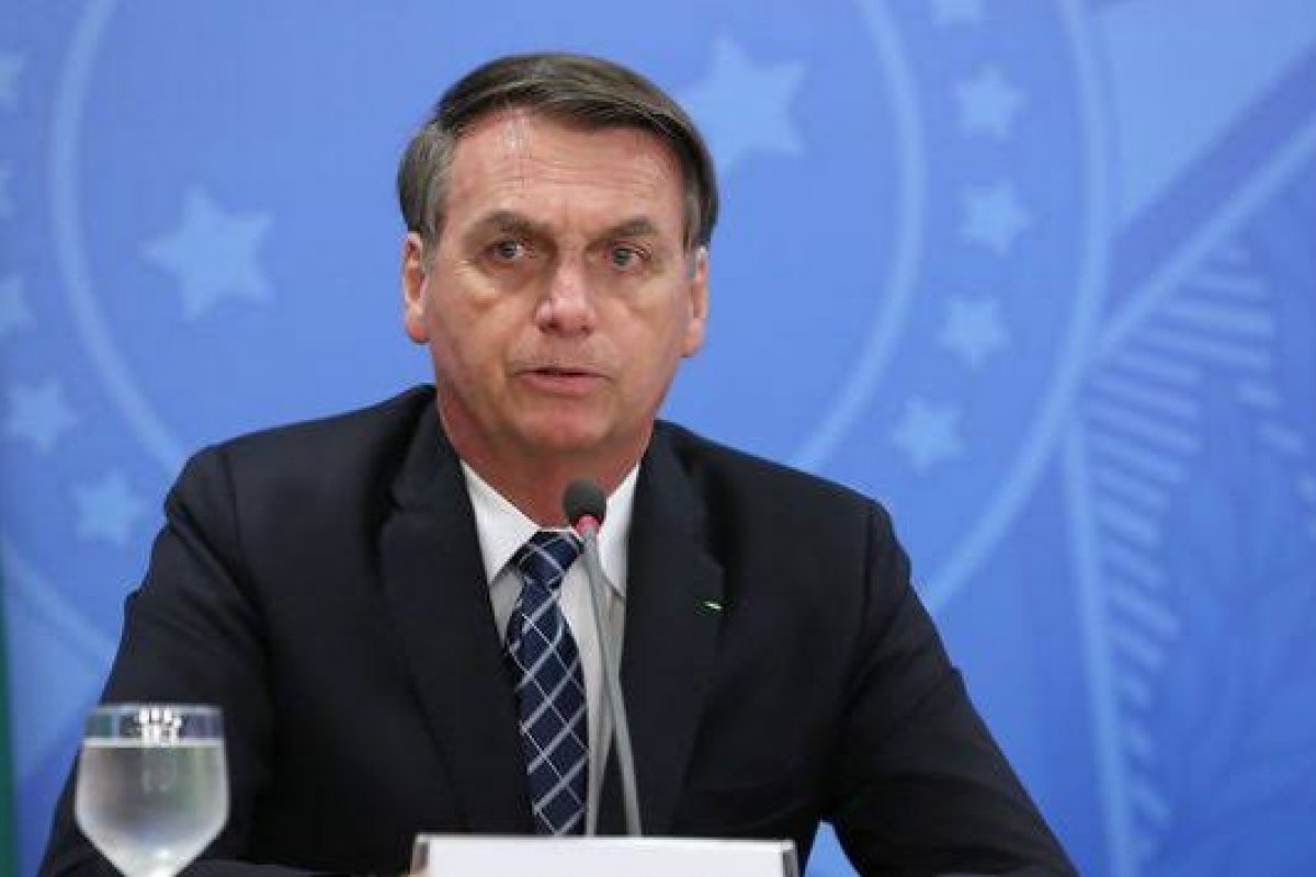 Bolsonaro diz que 'a princípio' enviará reforma administrativa ao Congresso 