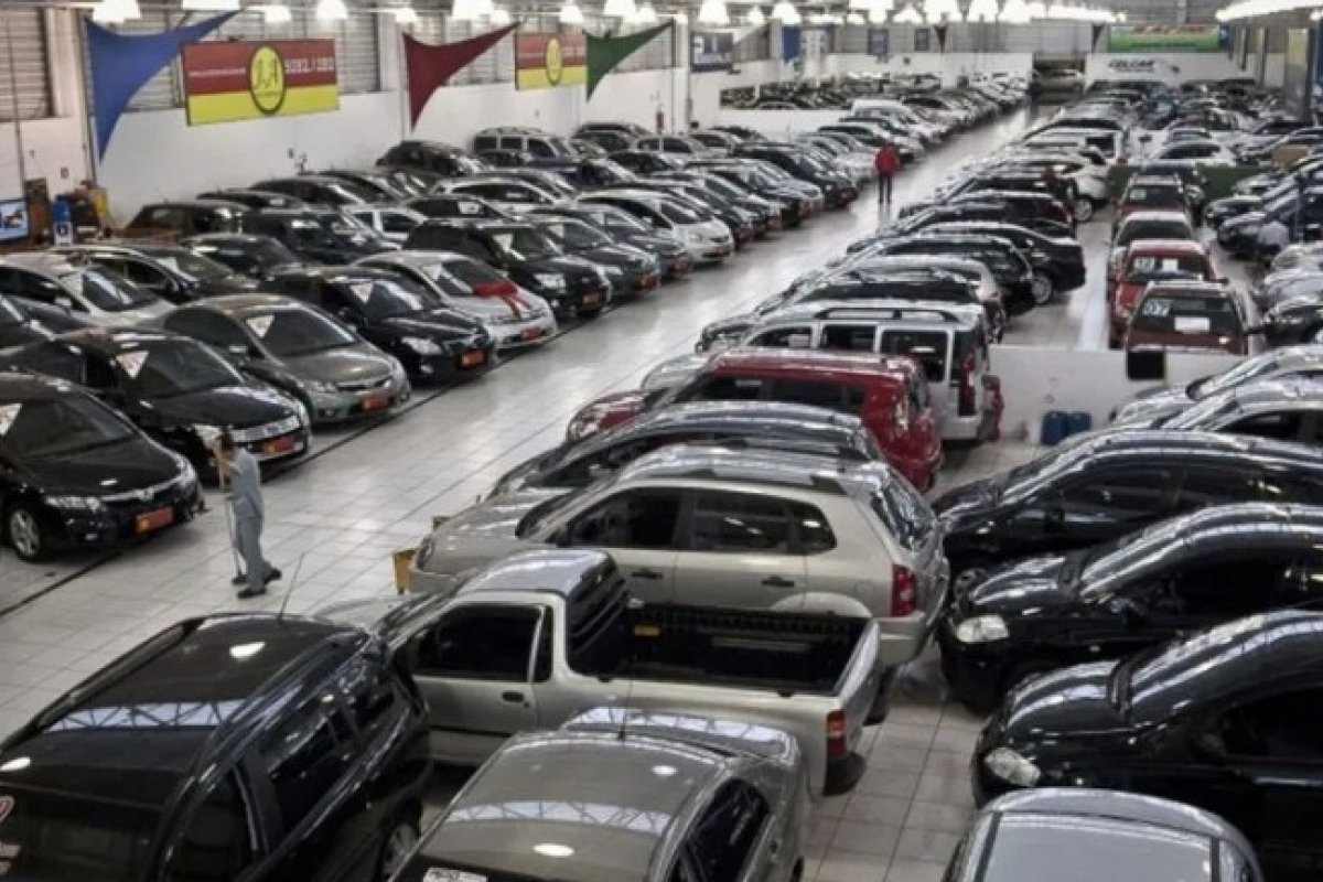 Produção de veículos no Brasil aumenta 33% em julho de 2022, diz Anfavea