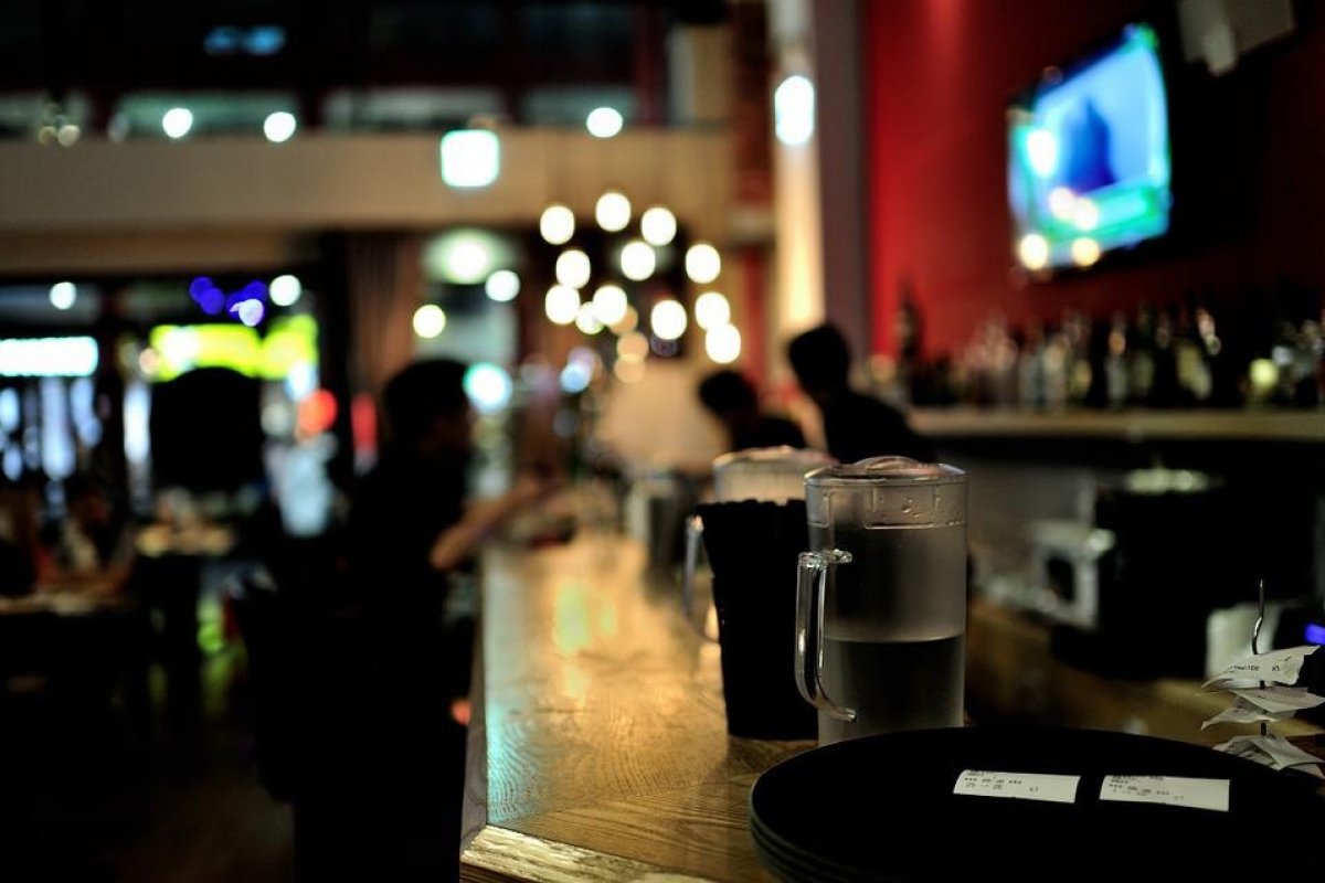 Setor de bares e restaurantes registra melhor desempenho do ano em julho, diz Abrasel