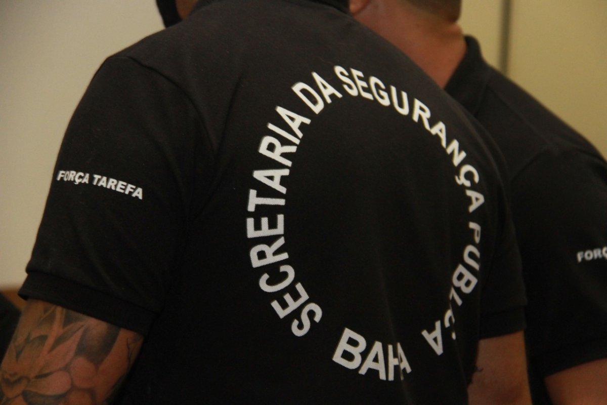 Operação prende em flagrante servidor municipal em Acajutiba (BA)