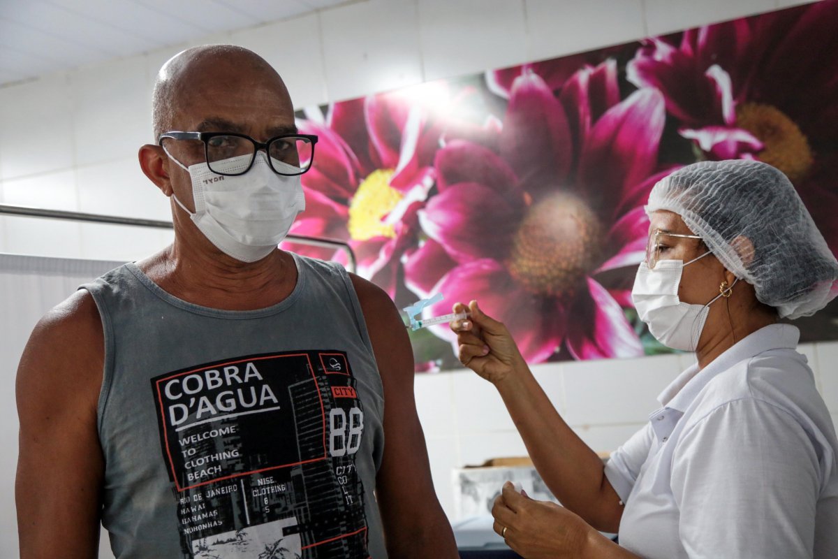 Salvador segue com esquema de vacinação contra a Covid-19 nesta quinta-feira (11)
