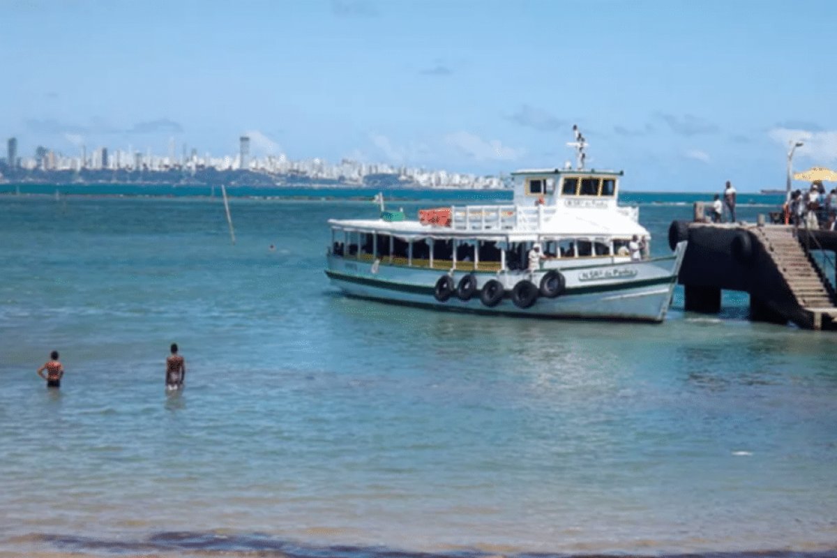 Em razão da maré baixa, travessia Salvador-Mar Grande será suspensa até às 11h desta sexta (12)