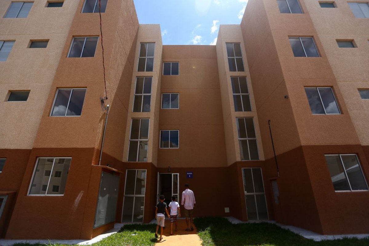 PL prevê criação de programa para auxiliar professores na compra de casa própria