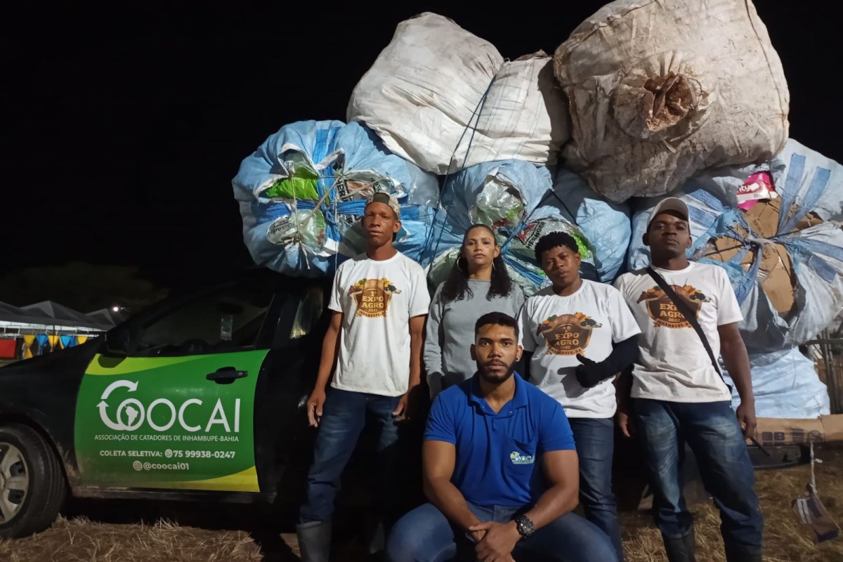 Associação de catadores de Inhambupe cria coleta seletiva de porta em porta em busca da sustentabilidade
