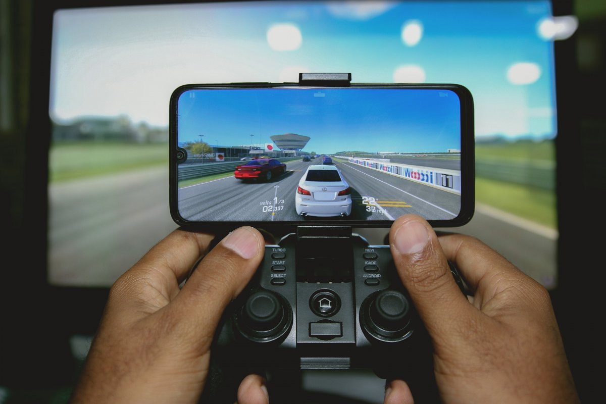 Cerca de 200 produtos gamers com 90% de desconto serão leiloados na próxima quarta-feira (24)