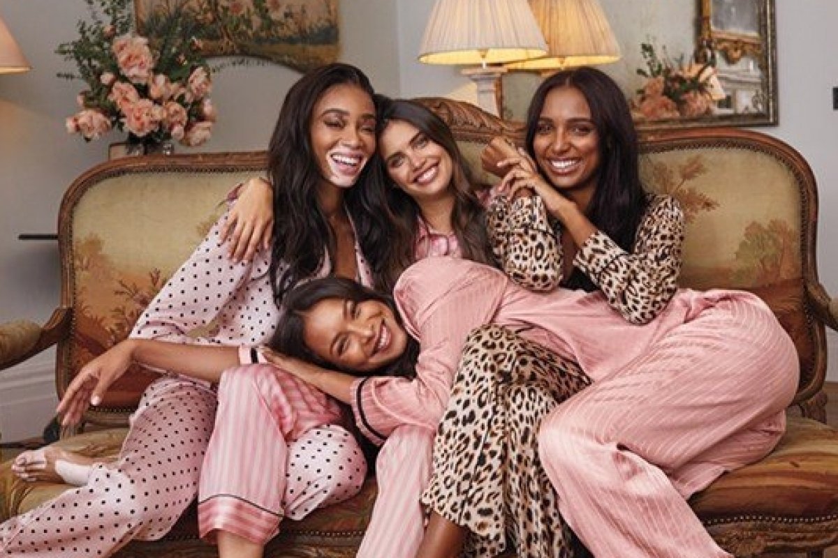 Sai a aguardada campanha de final de ano da Victoria’s Secret