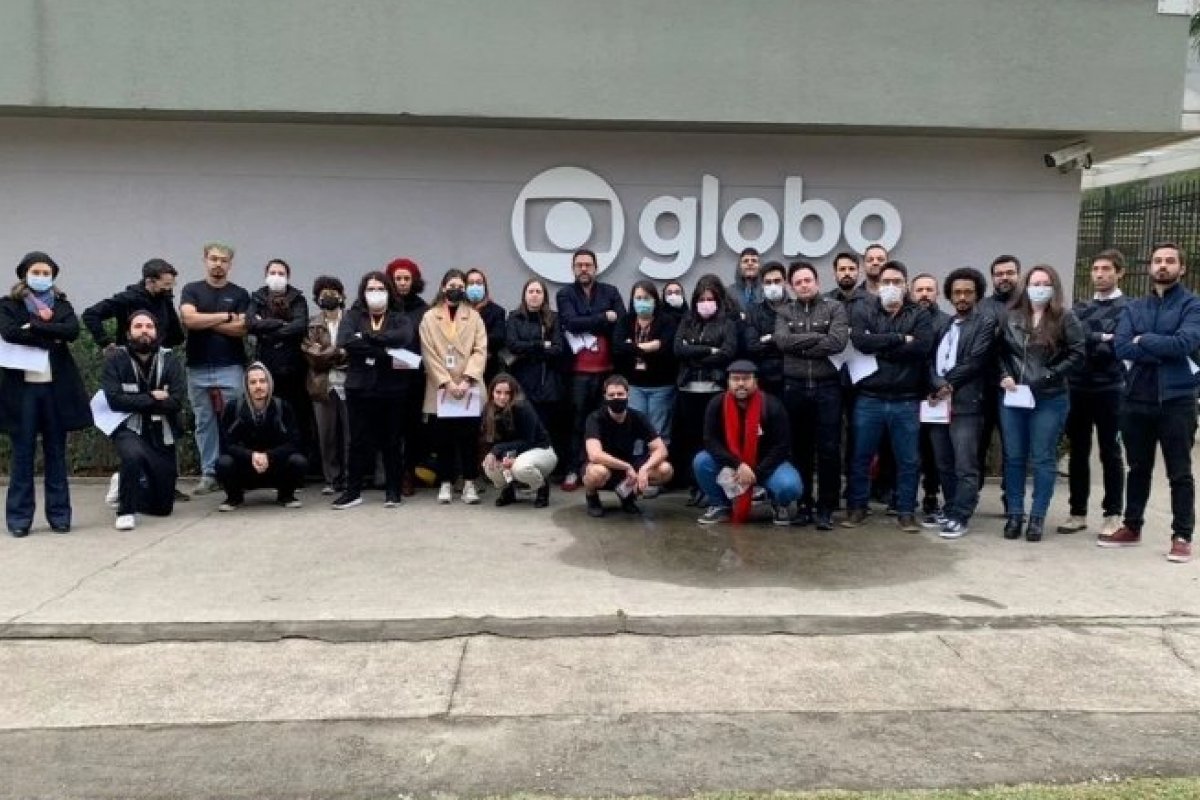 Jornalistas da Globo fazem protesto por melhores salários! 