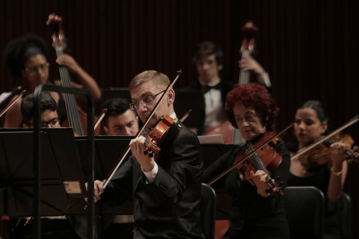 Orquestra celebra dia dos namorados com concerto especial no Teatro Castro Alves 
