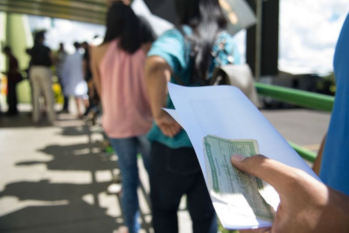 Com Censo atrasado, uma a cada 10 cidades registram mais eleitores que moradores 