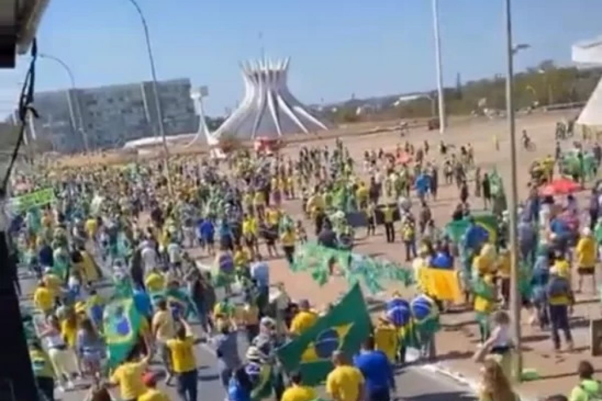 PF apura se empresários financiaram atos contra a democracia no país