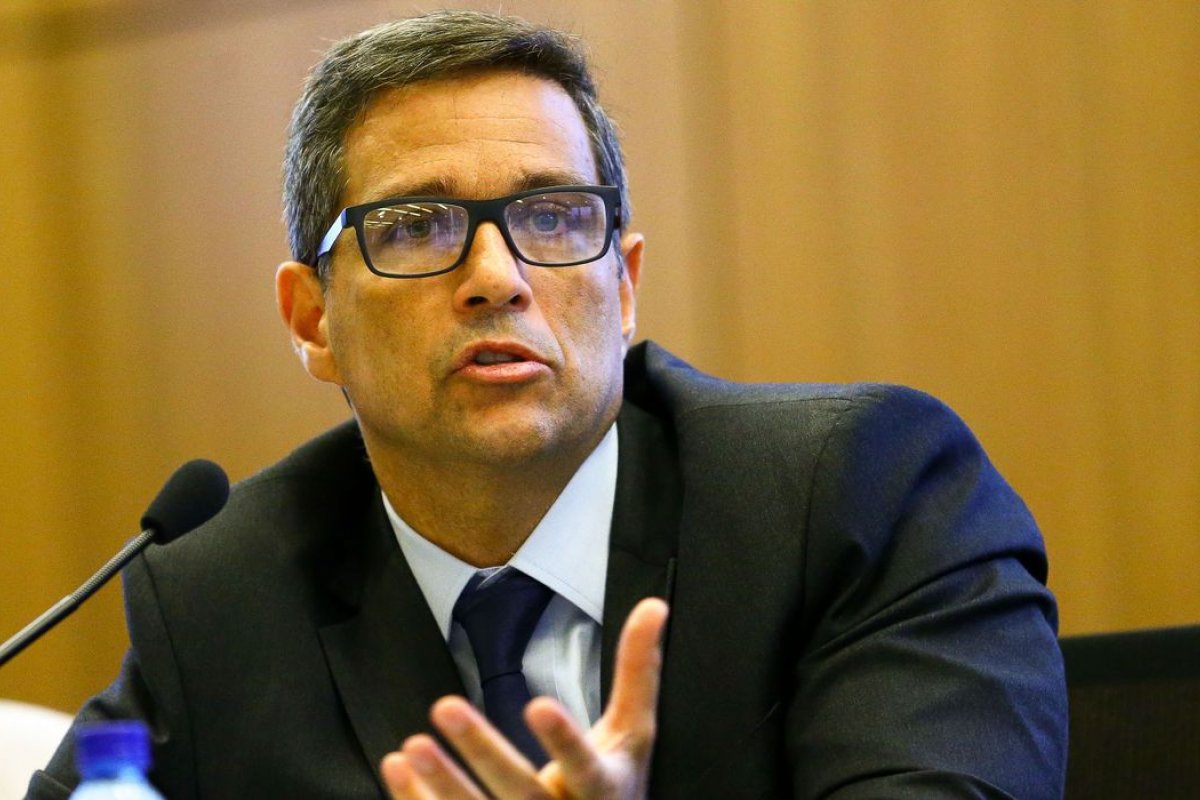 Presidente do BC prevê deflação no Brasil por dois a três meses consecutivos 