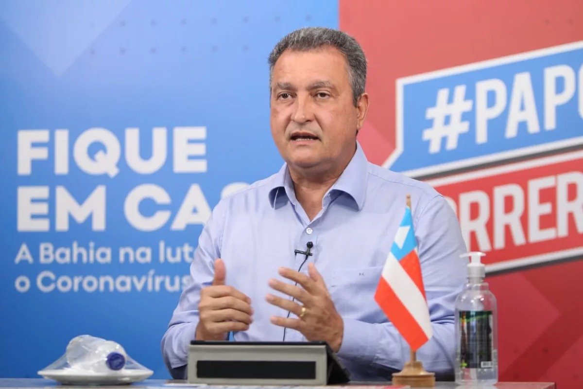 Rui alfineta Neto sobre enchentes na Bahia, em 2021: "passeando na Europa e o povo debaixo d’água"