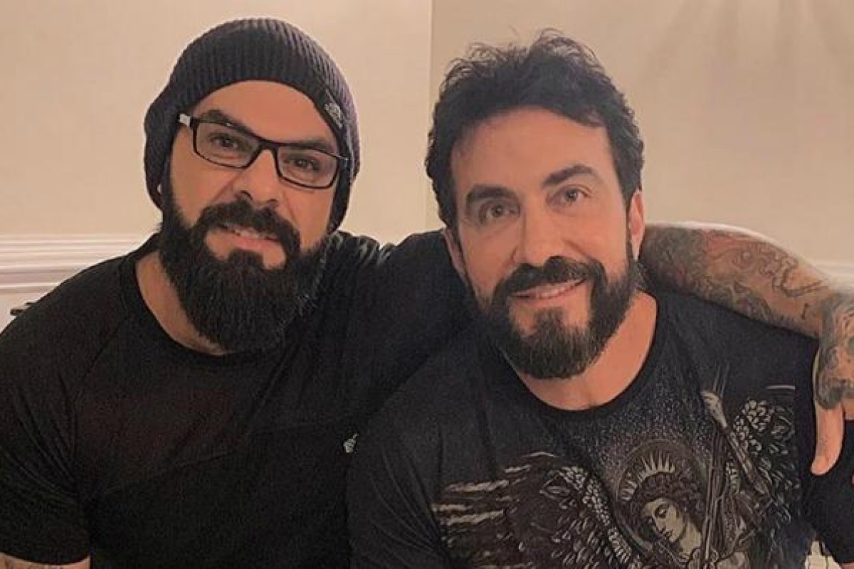Padre Fábio de Mello faz declaração para o seu personal trainer 