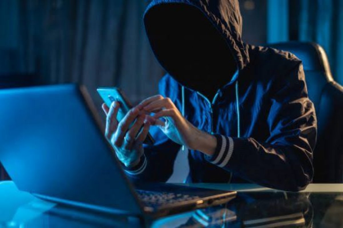 Podcast No Farol: Fake News e Deepfake