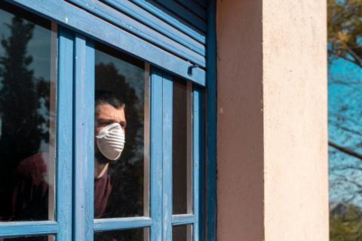 Pandemia fez Brasil envelhecer uma década mais cedo, diz estudo