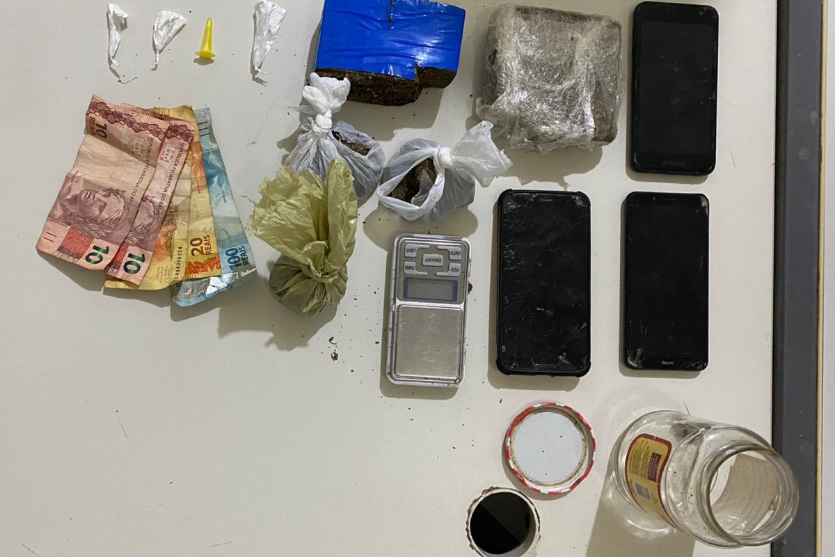 Trio é preso com meio quilo de maconha em Itaberaba (BA)