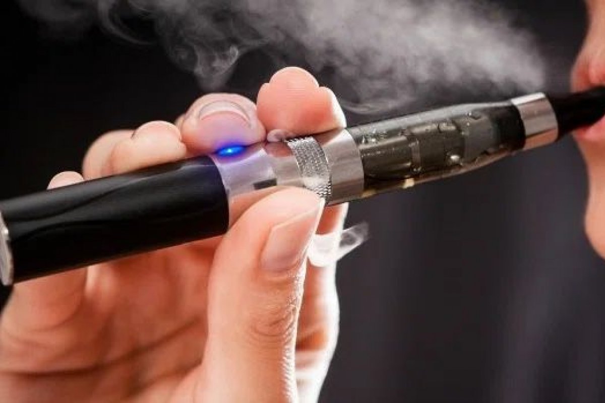 Mais de 30 empresas devem suspender venda de cigarros eletrônicos