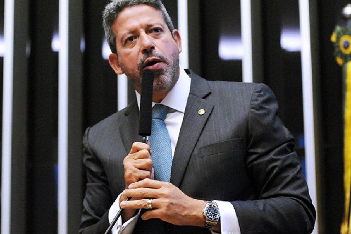 Presidente da Câmara diz que vai tentar reverter suspensão de piso da enfermagem