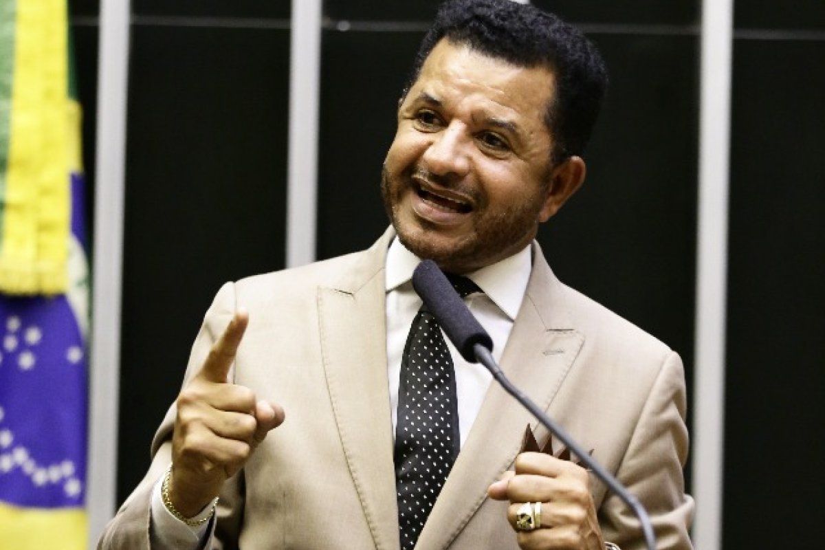 Com alta de 595%, bens de deputado do PSC têm maior aumento entre candidatos baianos à reeleição