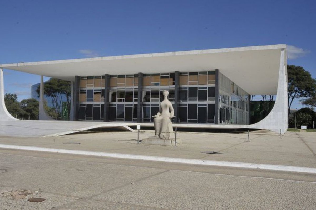 STF começa a julgar suspensão do piso da enfermagem nesta sexta-feira (9)