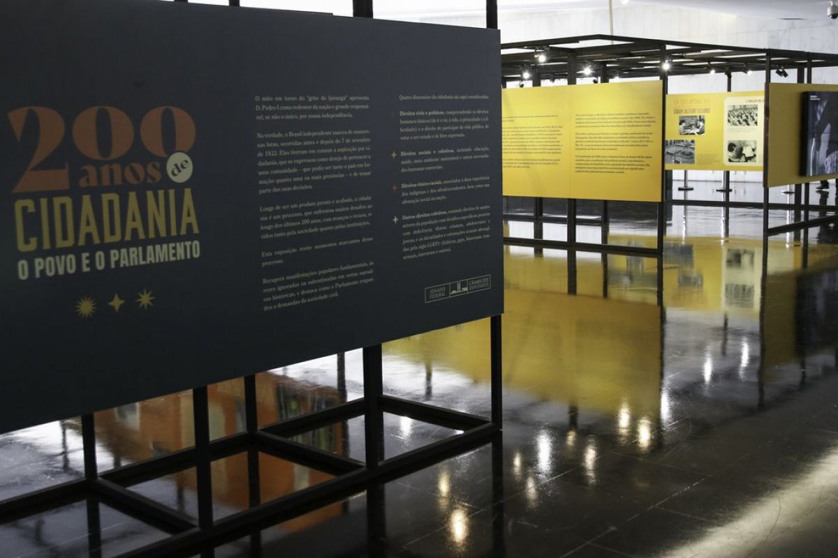 Exposição no Senado homenageia os 200 anos da Independência do Brasil