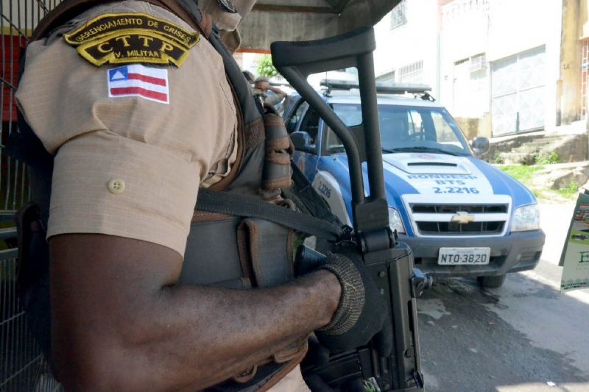 Salvador: homem é preso com drogas no Engenho Velho da Federação
