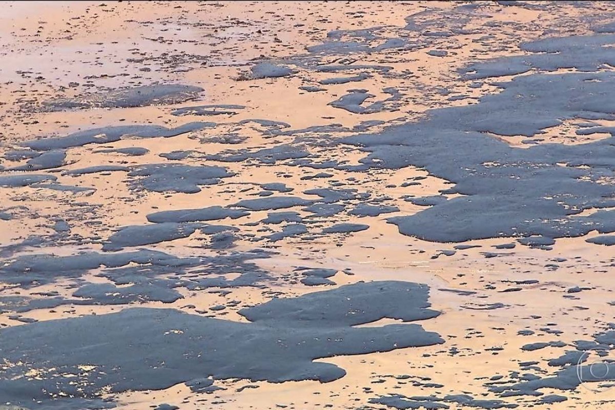 Salvador tem primeiro caso suspeito de intoxicação por óleo nas praias