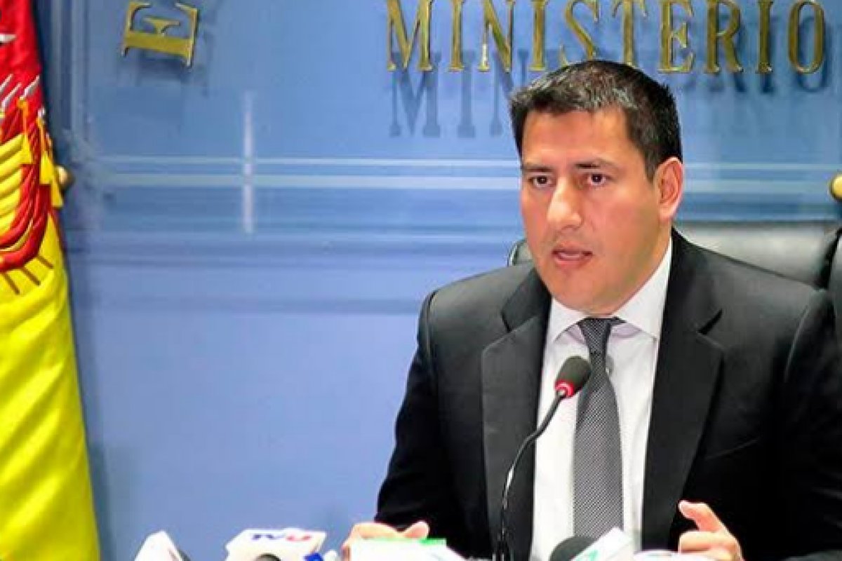 Ministro da Defesa é o 13º a renunciar ao cargo na Bolívia 