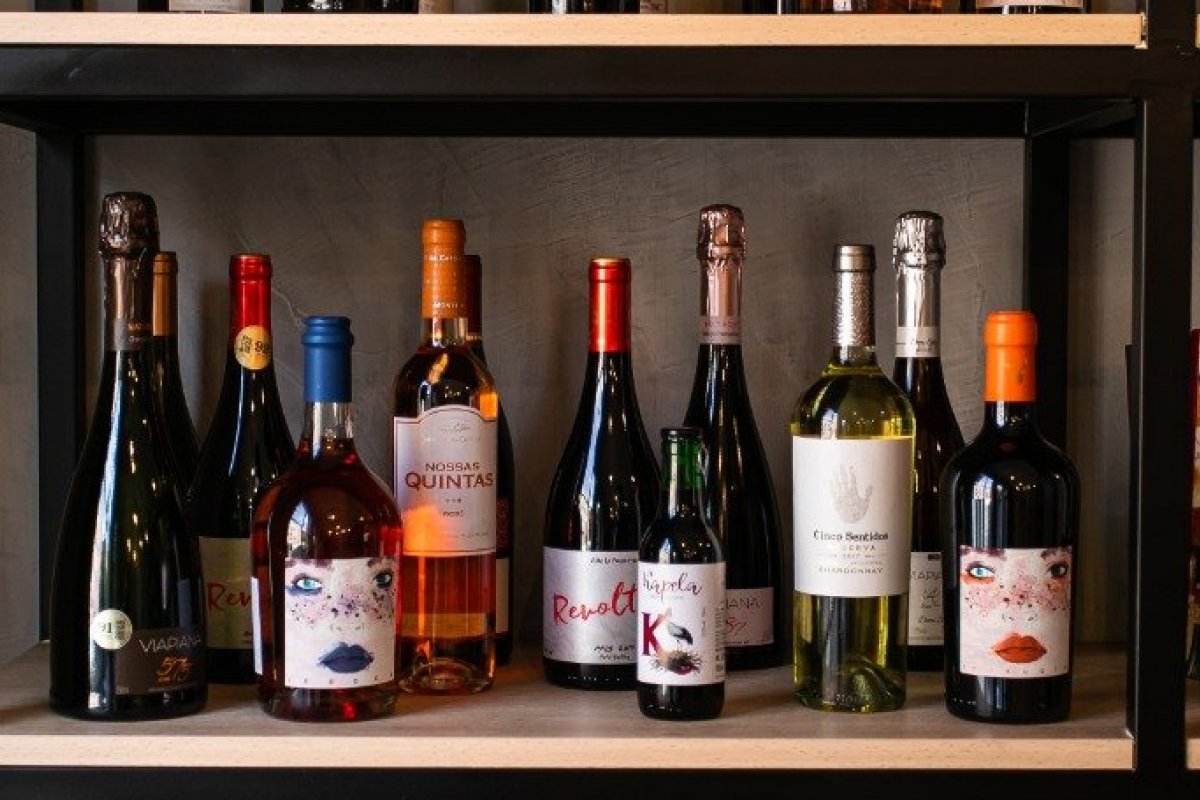 Maior feira de vinhos da América do Sul volta a ter edição presencial no Brasil depois de dois anos de pandemia! 