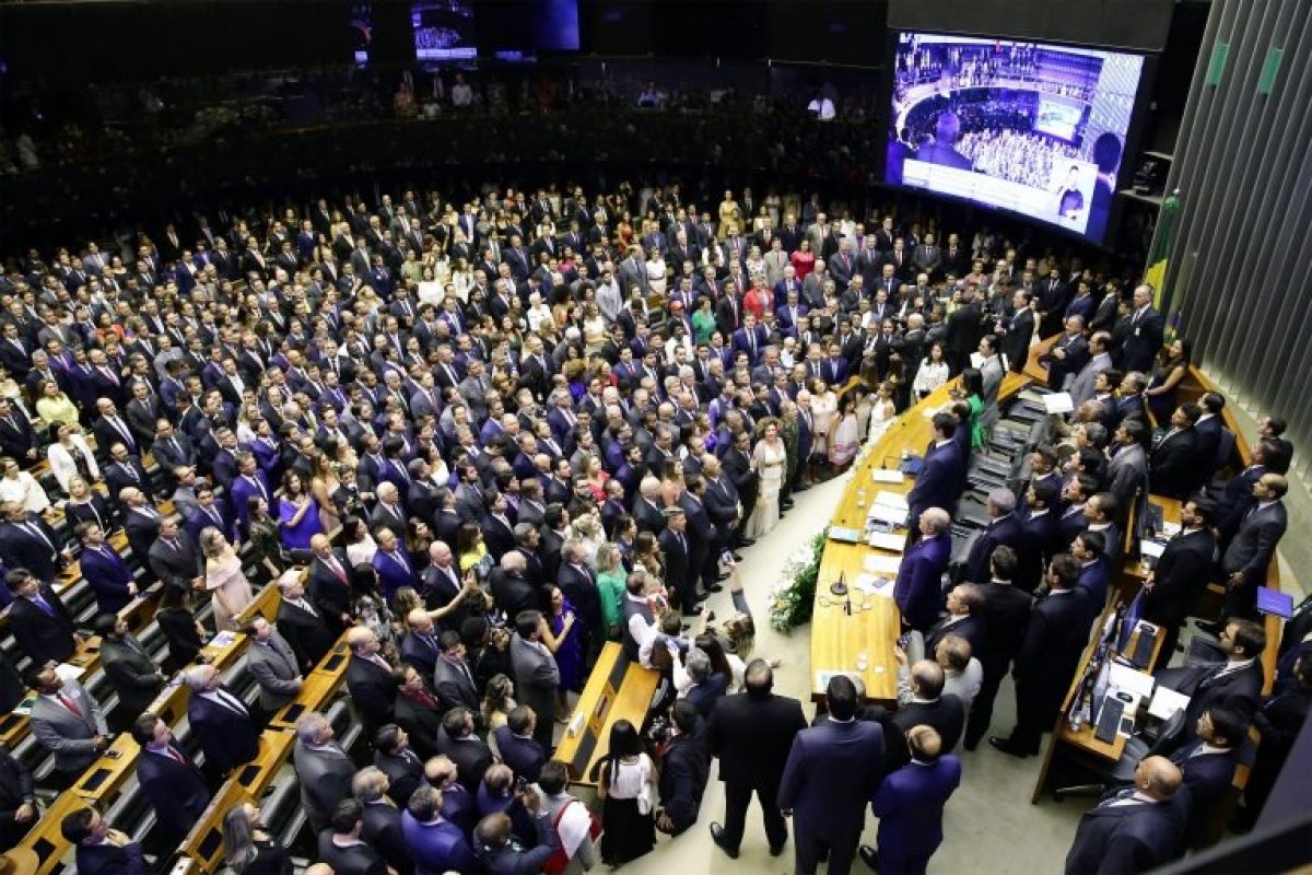 Mudanças e composição das chapas para deputado federal pode trazer de volta à Câmara lideranças históricas