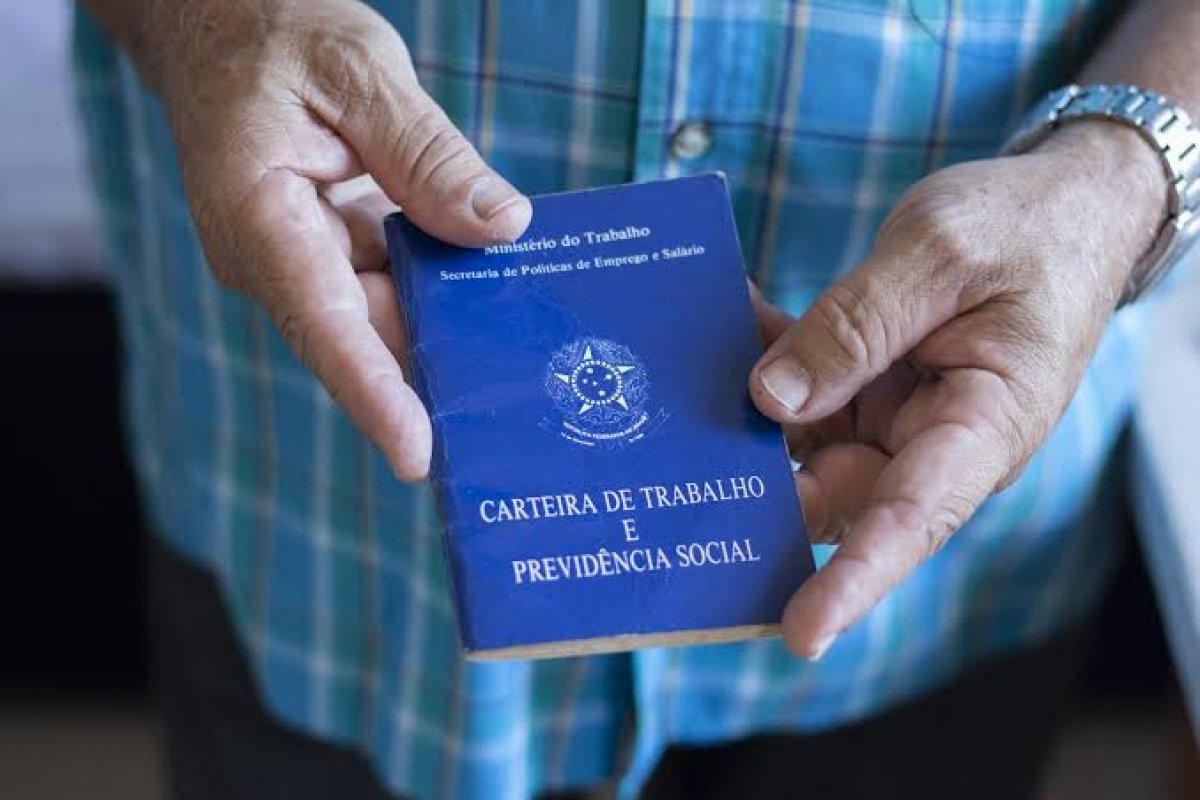 SineBahia divulga vagas de emprego e estágio para esta quinta-feira (22)
