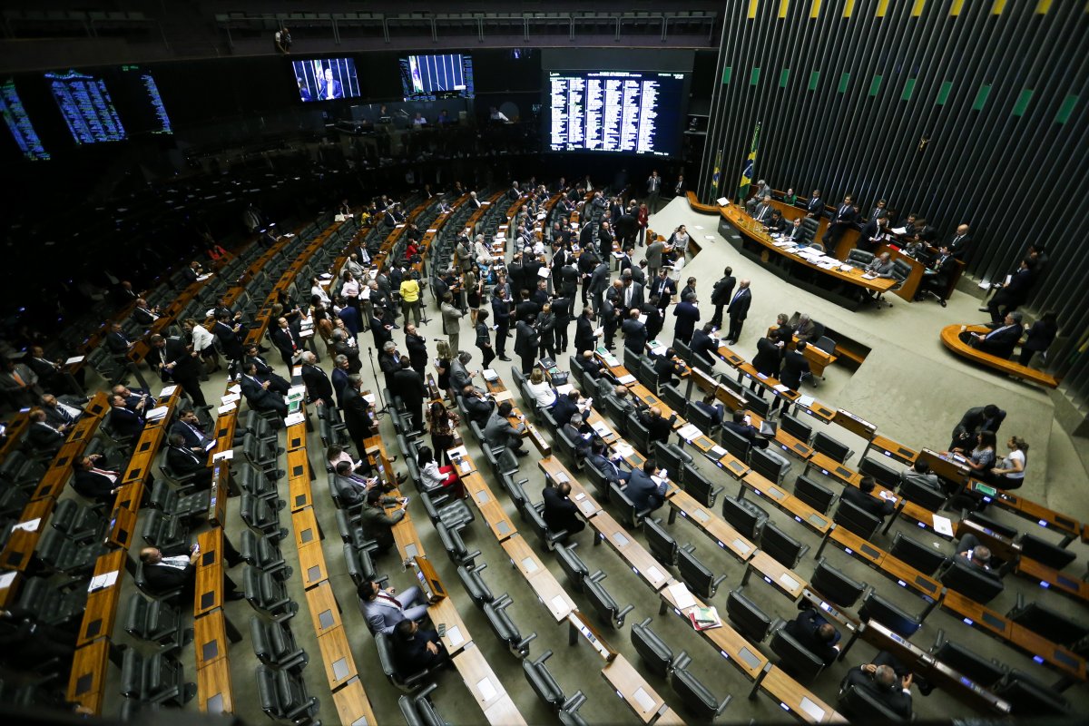 1 a cada 5 deputados duplica patrimônio em 4 anos, afirma TSE