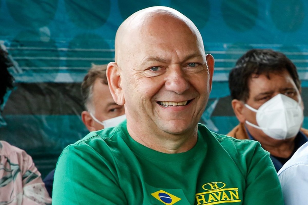 Vídeo: Luciano Hang critica governo de Natal após loja da Havan ser impedida de inaugurar: "o problema é político"