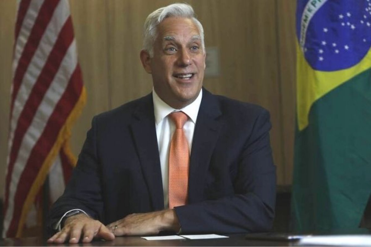 Reconhecimento dos EUA virá a candidato eleito presidente nas urnas, diz embaixada americana no Brasil