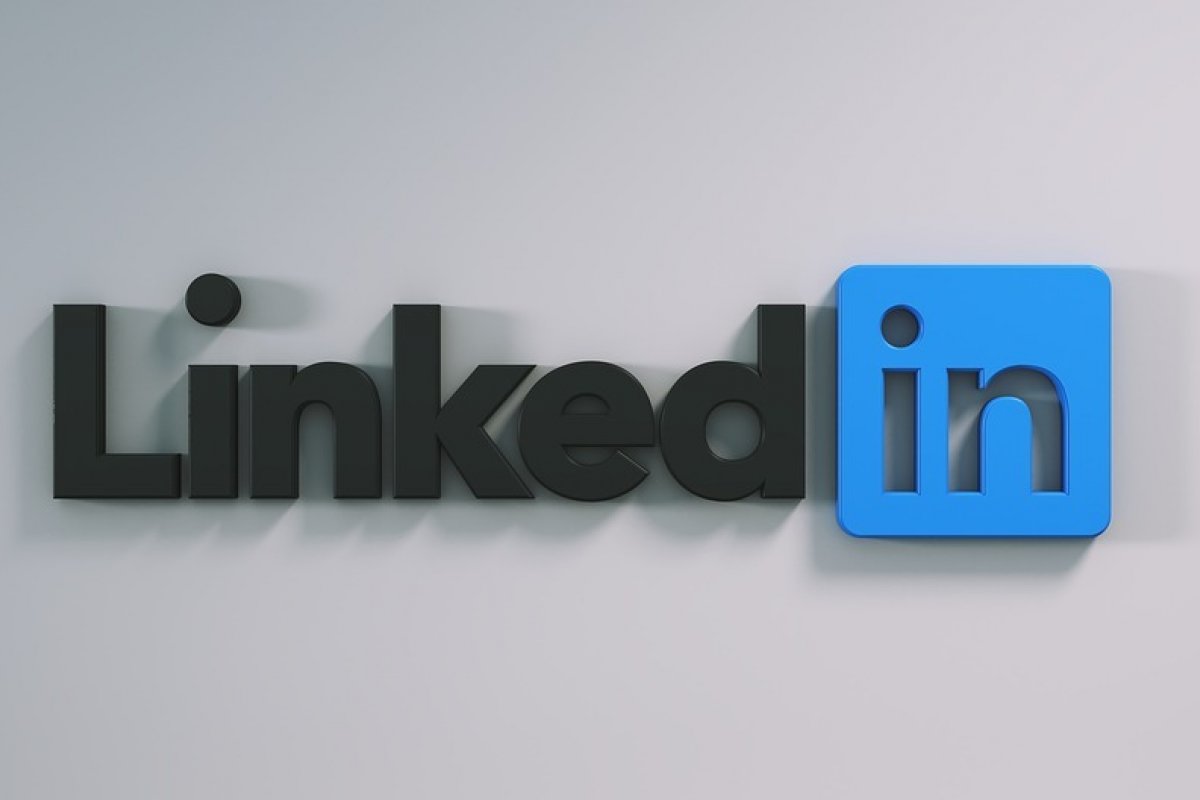 LinkedIn pode ter prejudicado busca por emprego após testes no algoritmo, diz estudo