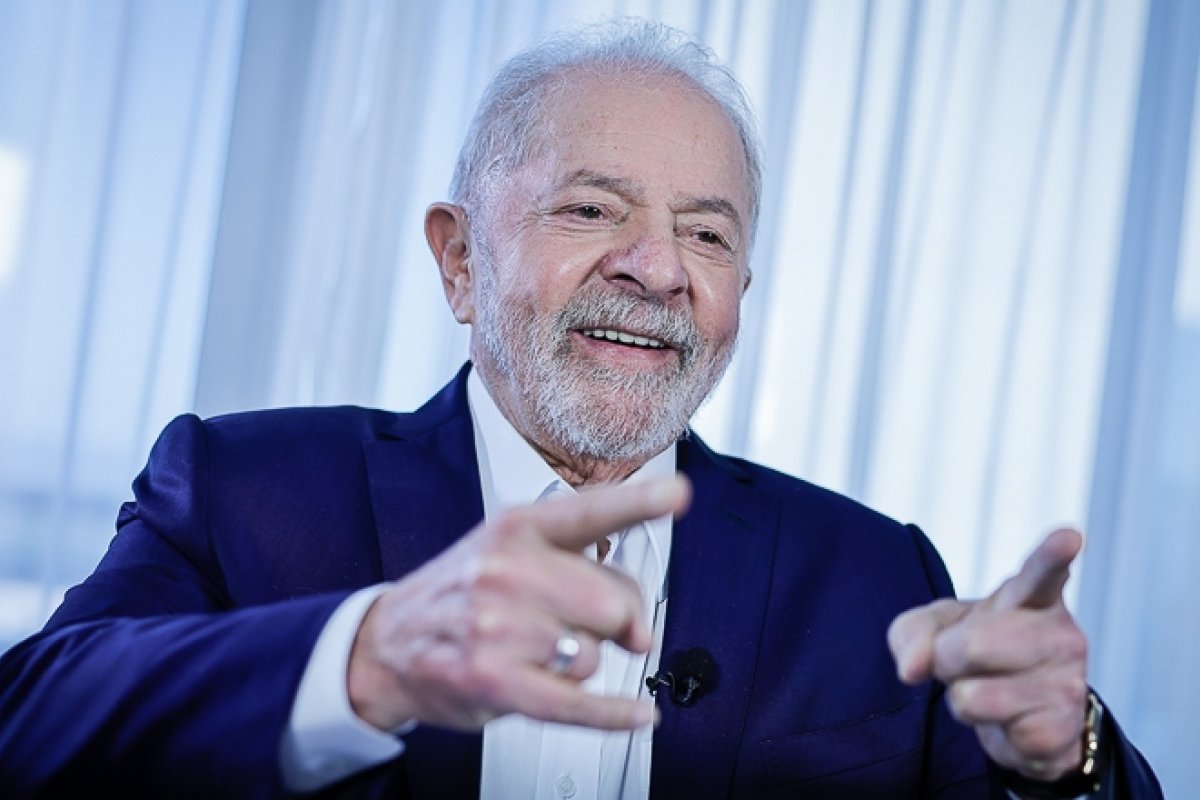 Antes das eleições, Lula negocia o comando do Congresso, diz site