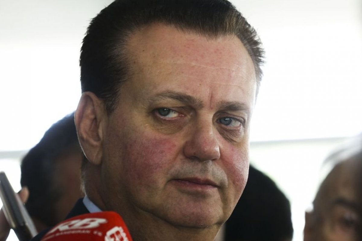 Presidente do PSD diz que partido e aliados devem apoiar Lula no 2º turno