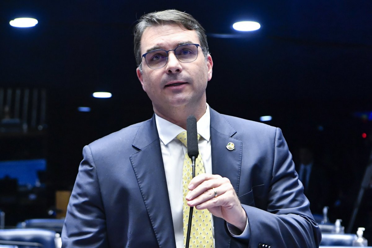 Vídeo: “Vocês são mais decisivos do que nunca”, diz Flávio Bolsonaro a nordestinos