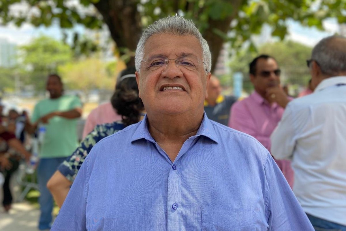 ‘Partido está com Bolsonaro, deputados do grupo dele também e ele não tem lado?’, diz Bacelar sobre Neto
