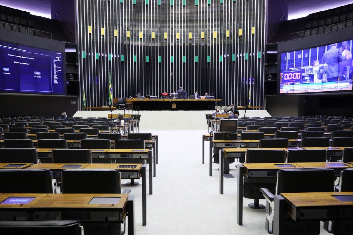 Eleições 2022: bancada feminina na Câmara dos Deputados cresce 18%